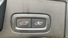 Volvo XC60 2.0 T6 [350] RC PHEV Plus Dark 5dr AWD Geartronic Estate